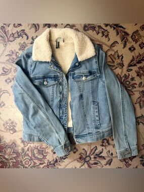 Kids’ Jacket, Size 6. Suitable for ages 5–6 years, approximately 115 cm tall.